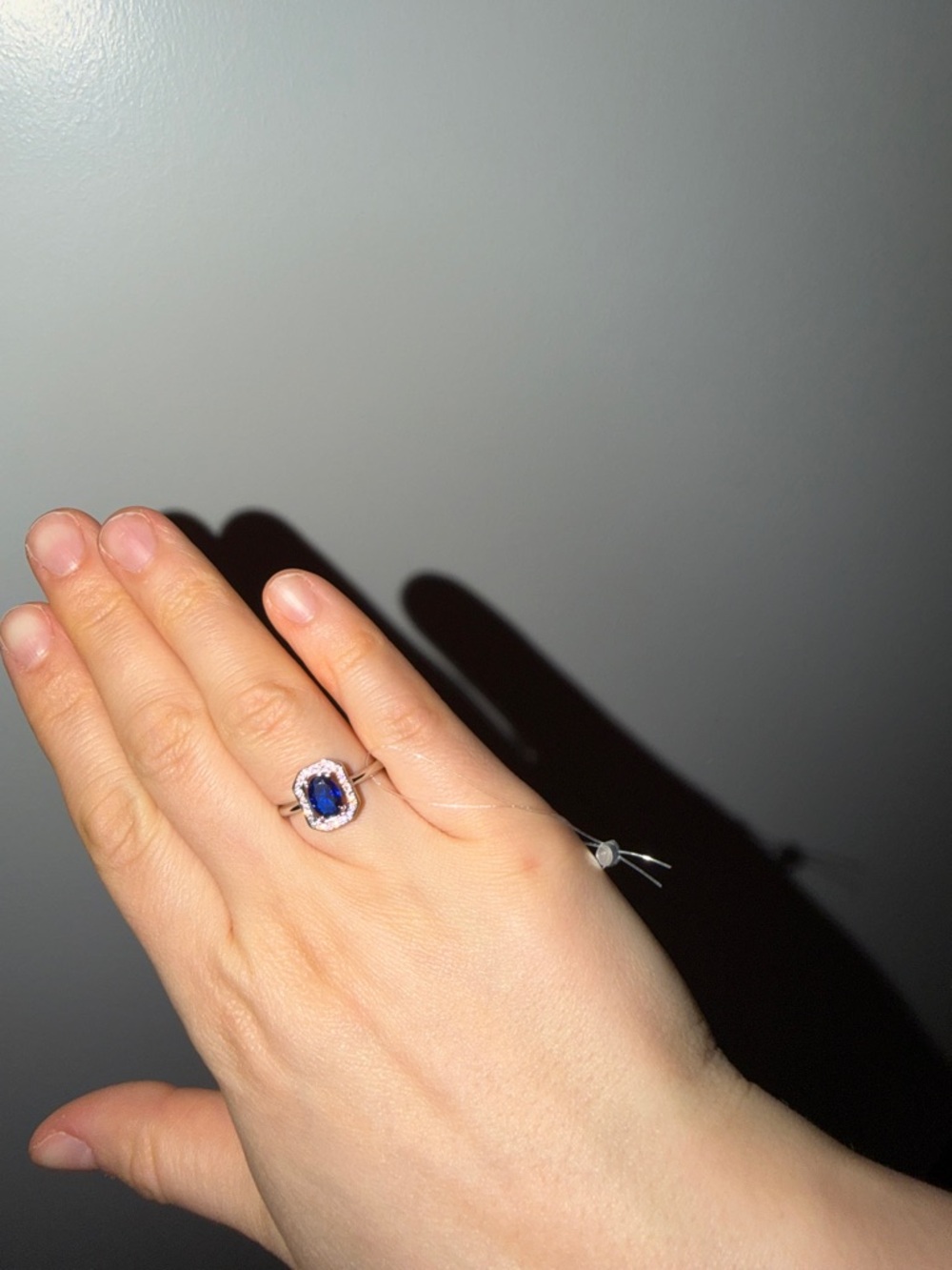 Elegant Silver and Blue Gemstone Ring - Picture 12 of 12